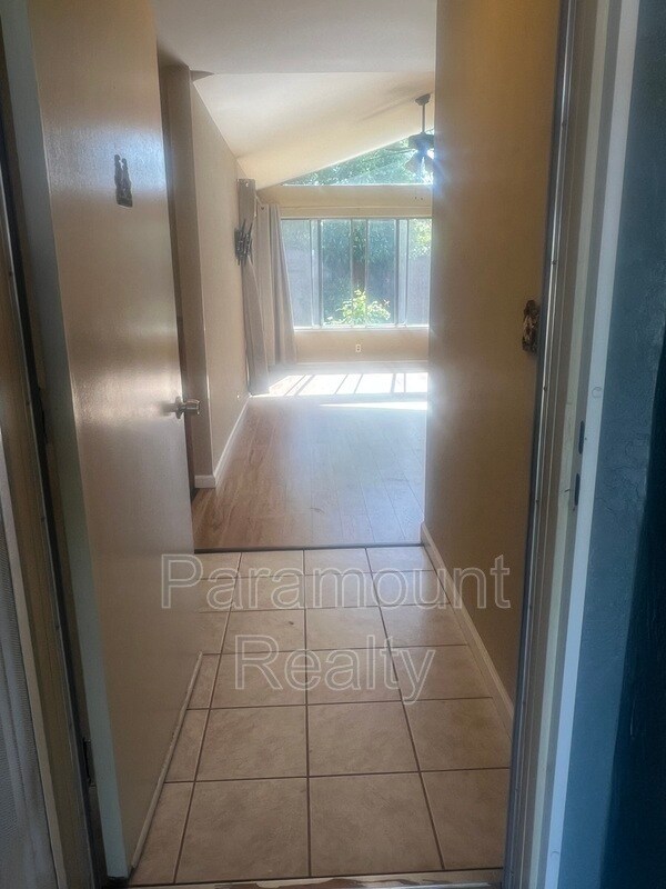 Foto del edificio - 7698 Redbud Ct