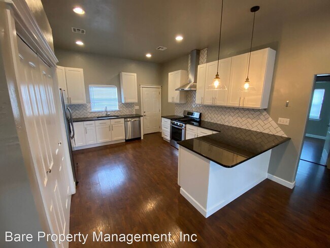 Building Photo - 3 br, 2 bath House - 304 S Stewart Avenue