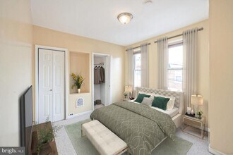 Building Photo - 2500 E Oakdale St