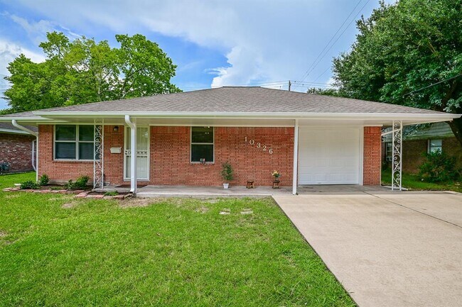 Building Photo - 10326 Bassoon Dr