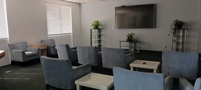 Foto del edificio - 3930 S University Center Dr