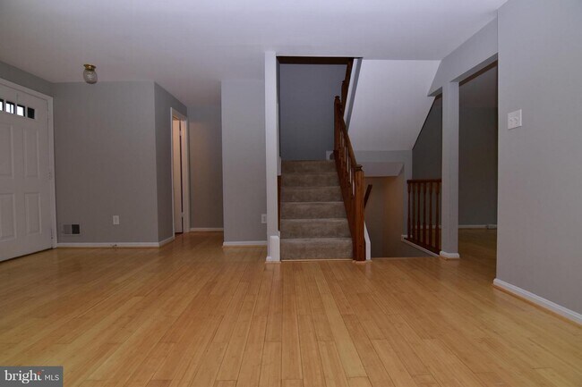 Building Photo - 7409 Parkleigh Way