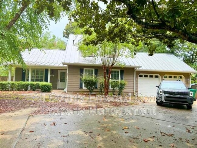 Building Photo - 755 Whippoorwill Cir