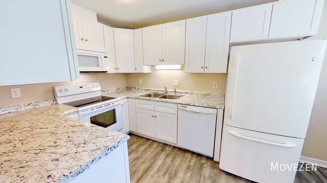 Foto del edificio - 7223 Sandy Creek Dr