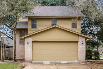 Building Photo - 16602 Quiet Trail Dr