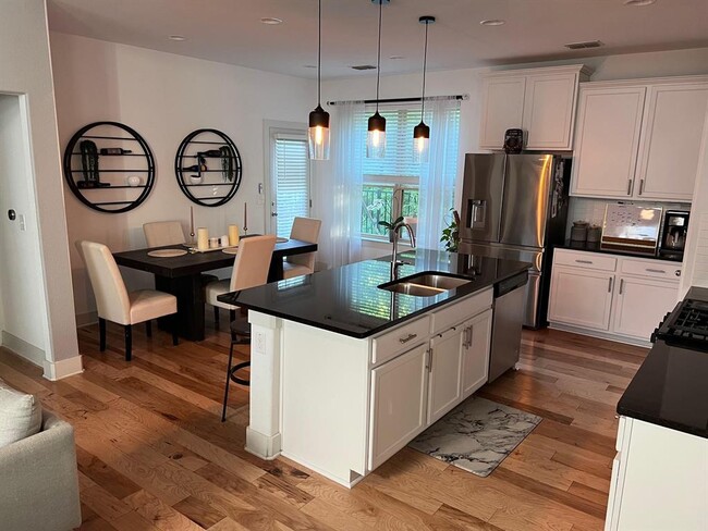 Foto del edificio - 9605 Tanager Way