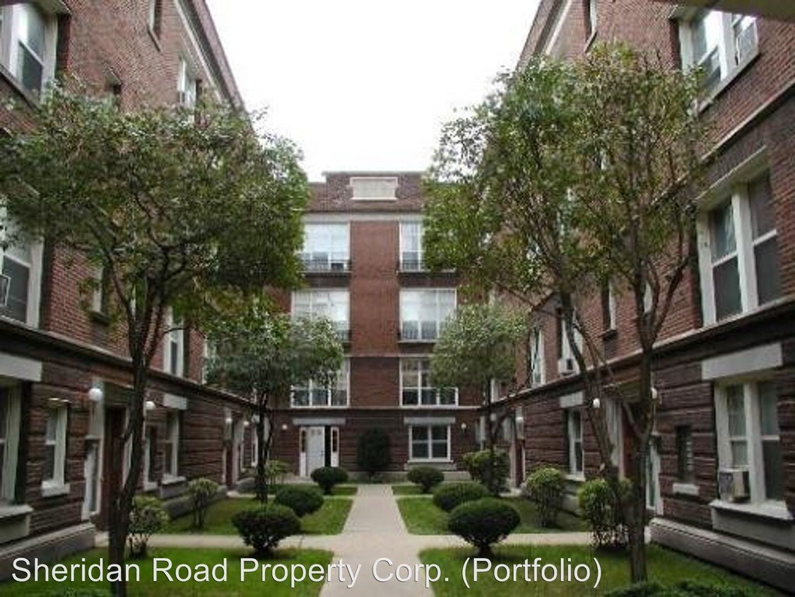 Building Photo - 4116-41365 N Sheridan Rd