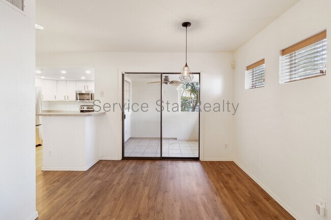 Foto del edificio - 5665 W Galveston St