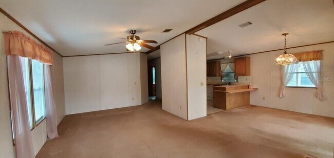 Foto del edificio - 544 Polo Park E Blvd