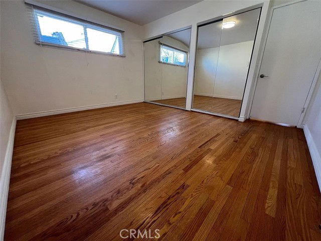 Building Photo - 9711 Hayvenhurst Ave