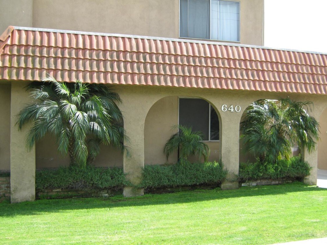 640 E Imperial Hwy, Los Angeles, CA 90059 Townhome Rentals in Los Angeles CA