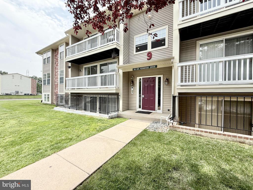 Foto principal - 97 Kenwood Dr
