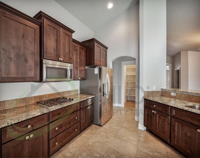 Building Photo - 5131 W Brunmier Dr