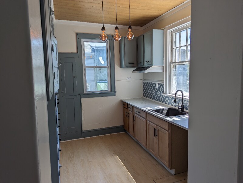 100 east, Shenandoah, PA 17976 Room for Rent in Shenandoah, PA