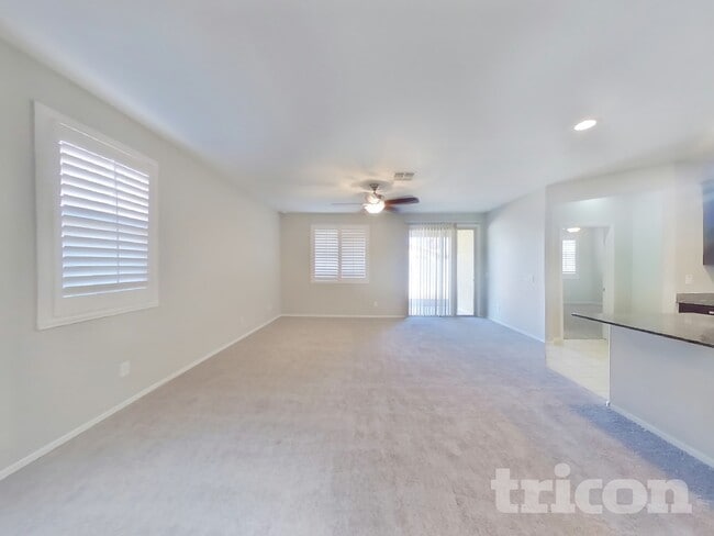 Building Photo - 7224 W Jones Ave