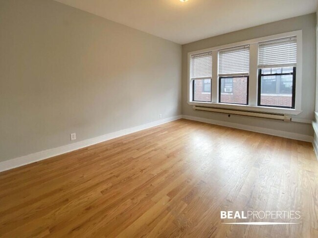 Building Photo - 0 bedroom in CHICAGO IL 60640