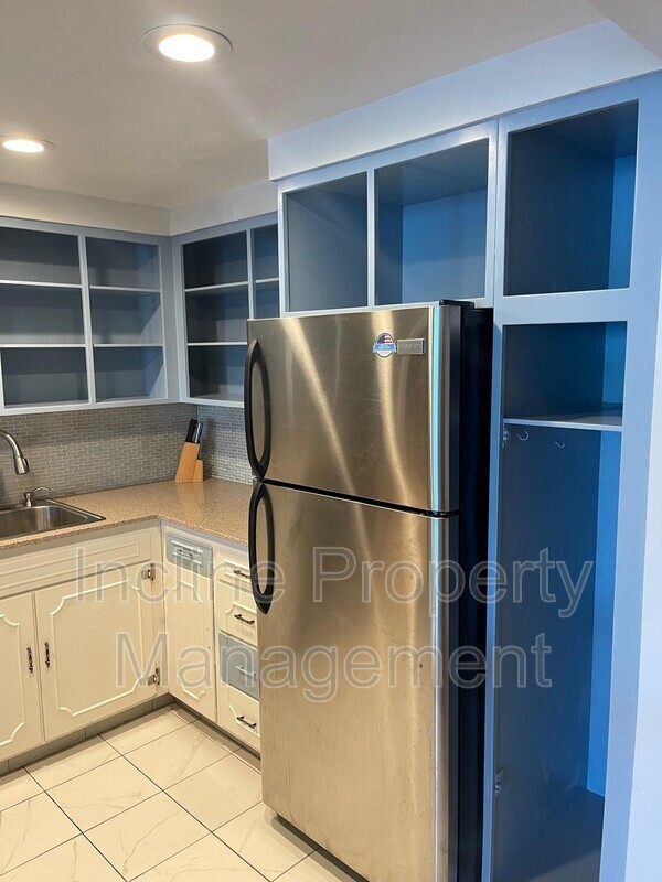 Building Photo - 515 S 1000 E