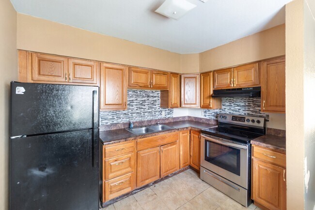 Foto del edificio - 3737 E 27th Pl