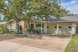 Building Photo - 5800 N Hampton Dr
