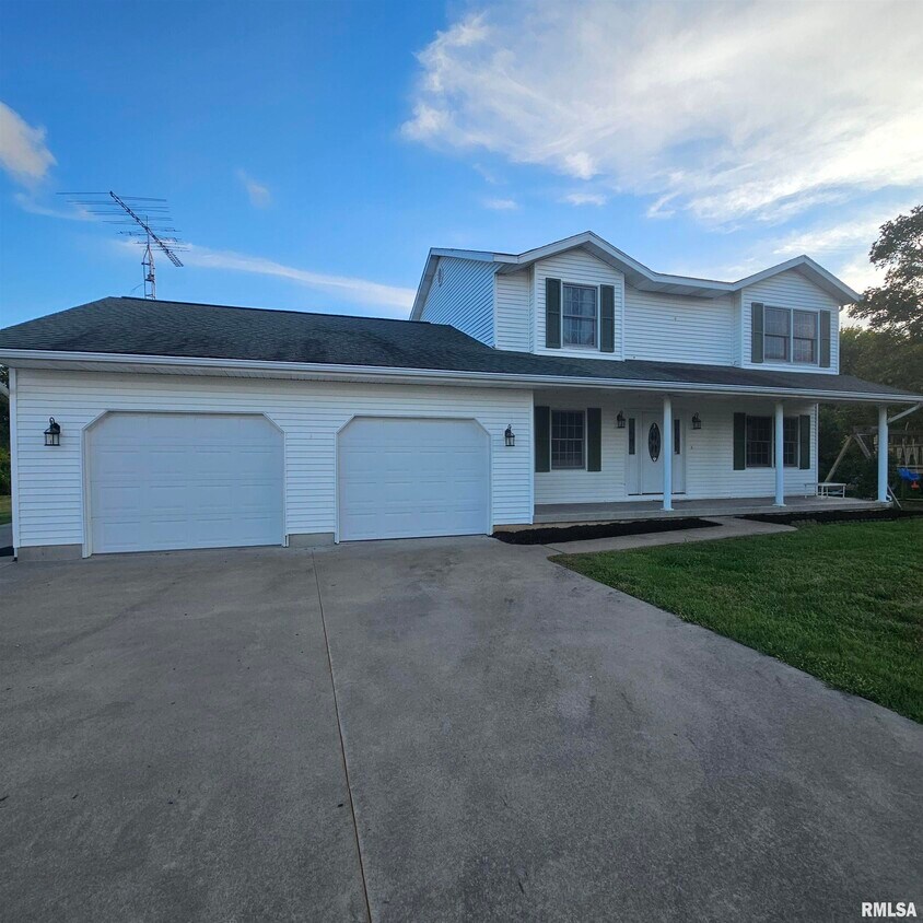 Foto principal - 12488 Cyril James Rd