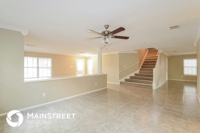 Building Photo - 8423 Manderly Pl