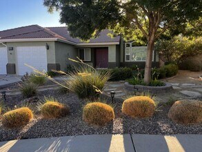 Building Photo - 40352 Palmas Ct