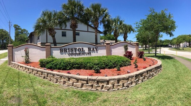 Building Photo - 402 Banana Cay Dr