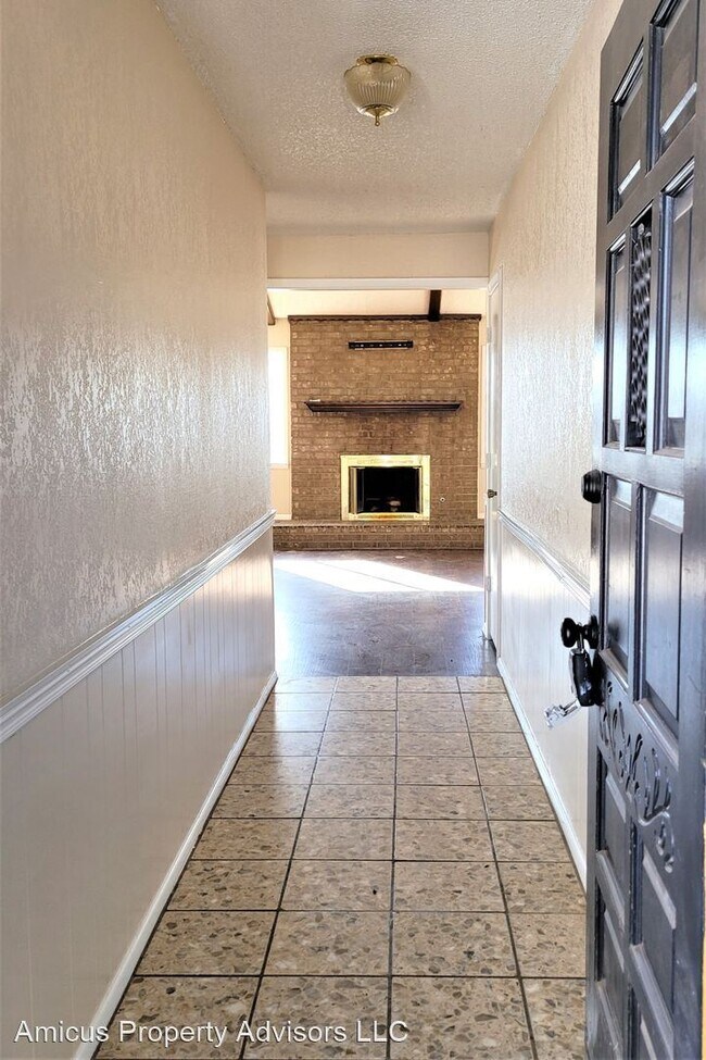 Building Photo - 3 br, 2 bath House - 5523 3rd Street