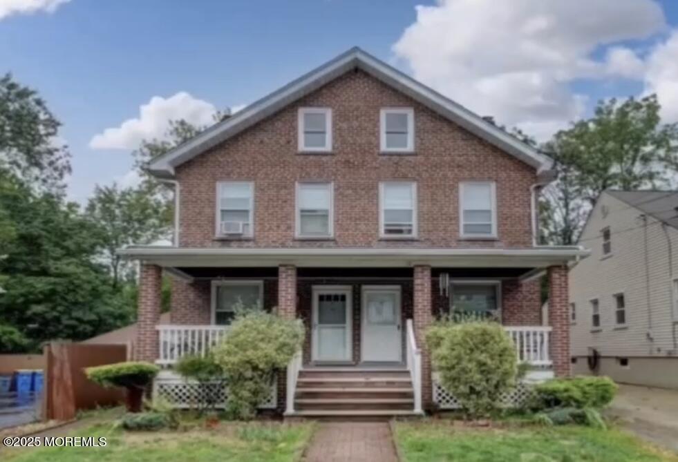 Primary Photo - 17 Codington Pl