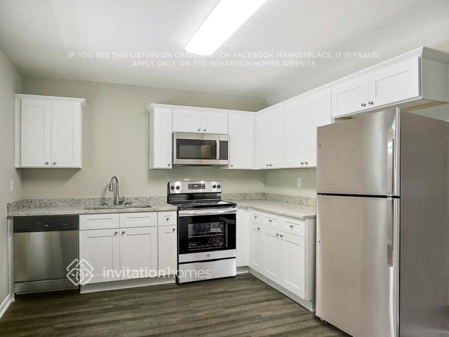 Building Photo - 4085 Brewer Dr SW