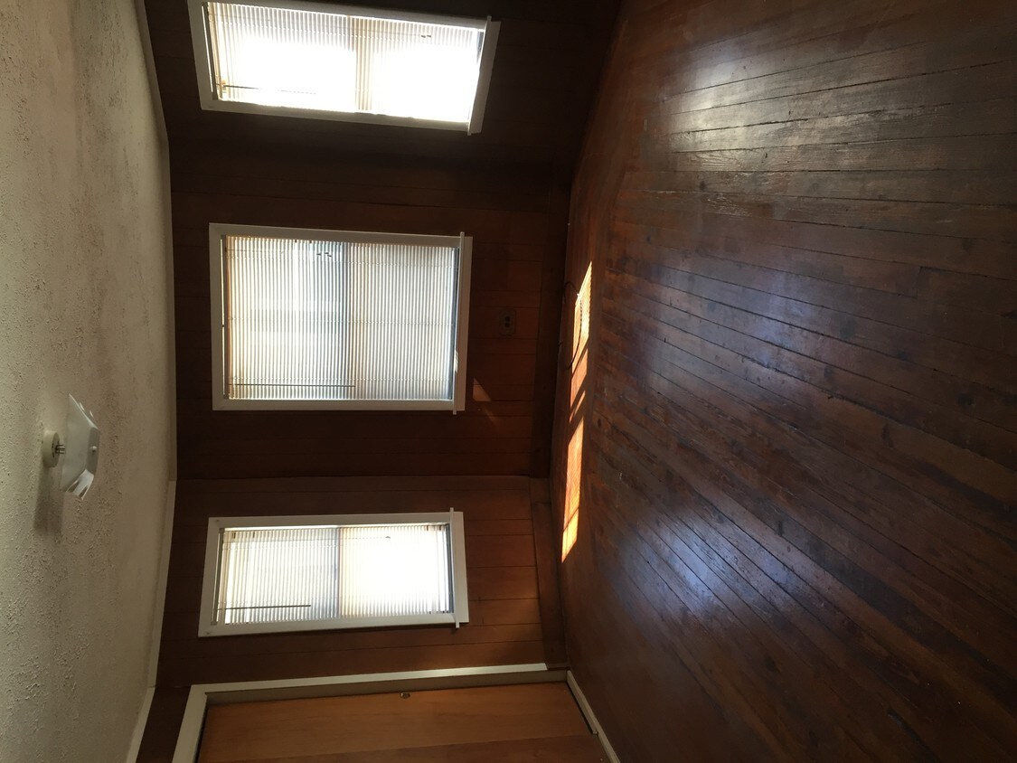 89 Pacific St, Rockland, MA 02370 Apartments in Rockland, MA