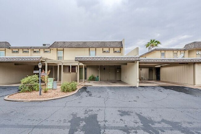 Foto del edificio - 3 Bed 2.5 Bath Pet-Friendly Retreat by The...
