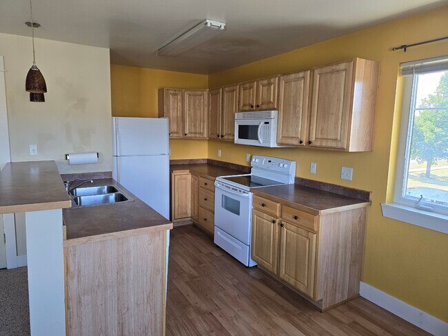 Building Photo - 2149 Durston Rd