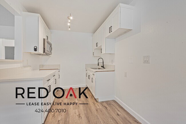 Foto del edificio - 12460 Lakewood Blvd