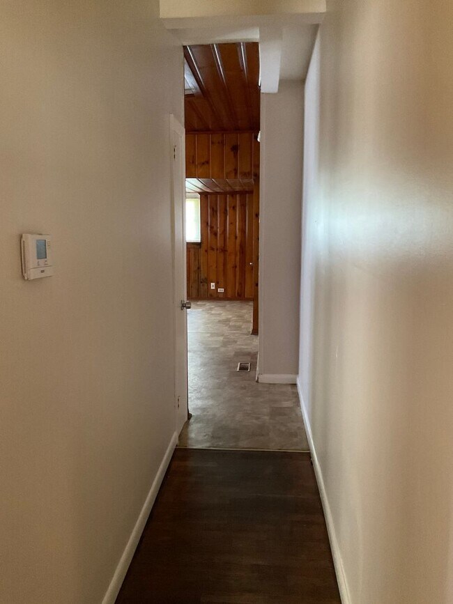 Building Photo - 230 3rd Ave