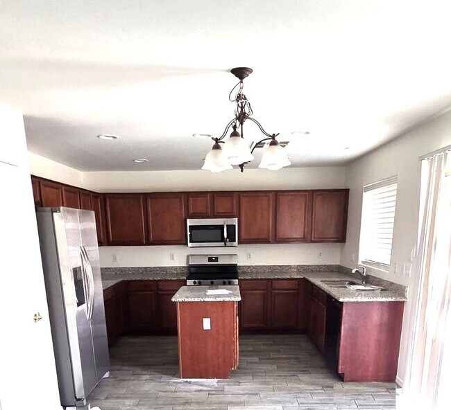 Building Photo - AVAILABLE NOW IN THE DESIRABLE VILLAGES AT...