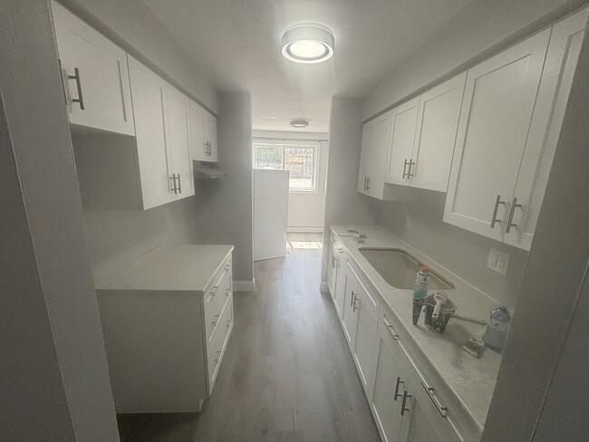 Photo du bâtiment - 87 Westwood Dr