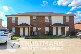 Building Photo - 4403 Abigail Dr