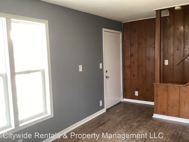 Building Photo - 2 br, 1 bath House - 6516 W Villard Ave
