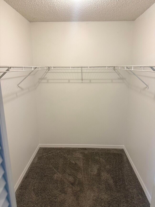 Foto del edificio - 8705 Vía Giula