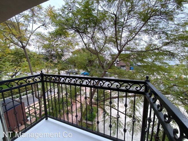 Foto del edificio - Studio, 1 bath Apartment - 3623 Keystone A...