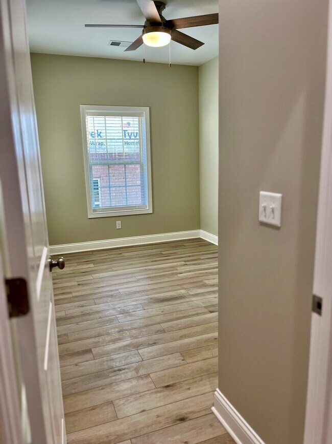 Interior de 2 habitaciones - Fairway Lane Apartments