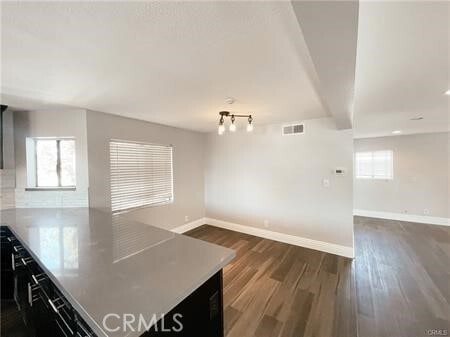 Building Photo - 2206 Carnegie Ln