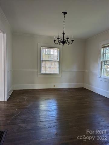 Foto del edificio - 904 Edgewood Cir