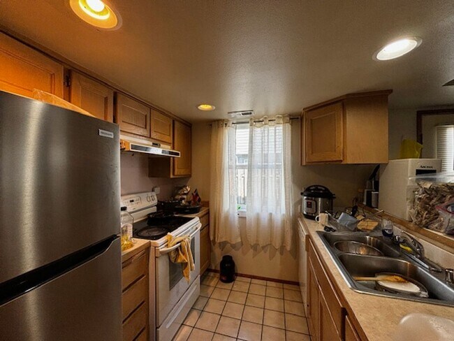 Foto del edificio - 2215-2217 W Xenia Ln
