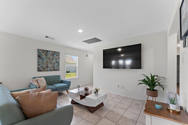 Foto del edificio - 4639 Little Meadow Ln