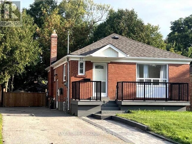 Building Photo - 37 Bayard Ave