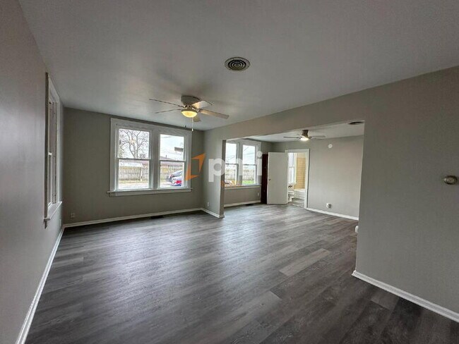 Foto del edificio - 12910 S Cline Ave