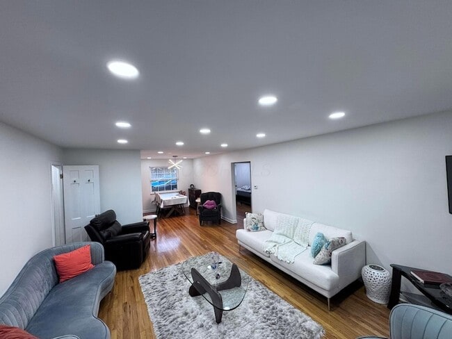 Foto del edificio - 2126 Harwitch Rd