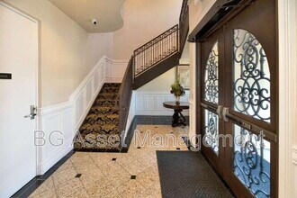 Building Photo - 1240 Sonata Dr